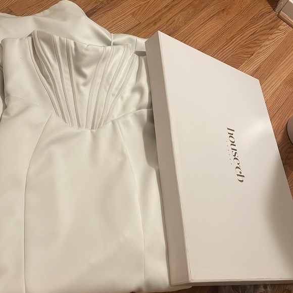 House of CB - INES IVORY STRAPLESS CORSET BRIDAL GOWN - LIMITED EDITION - Picture 12 of 12